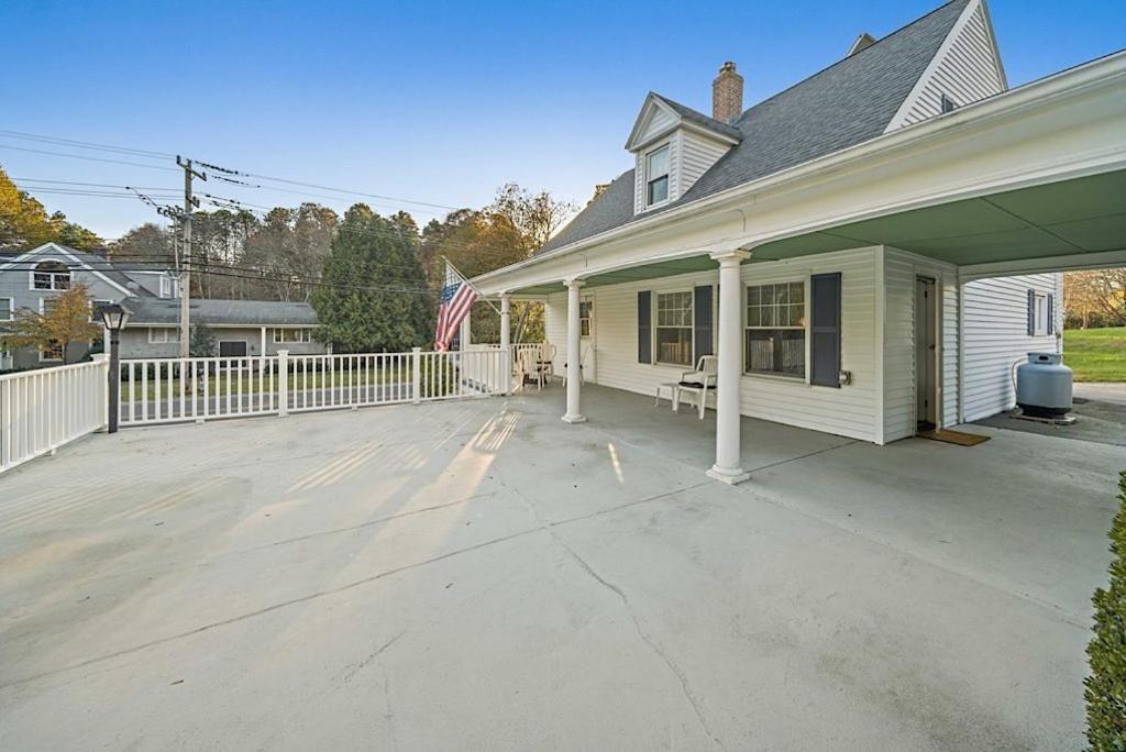 Pool house photo 4
