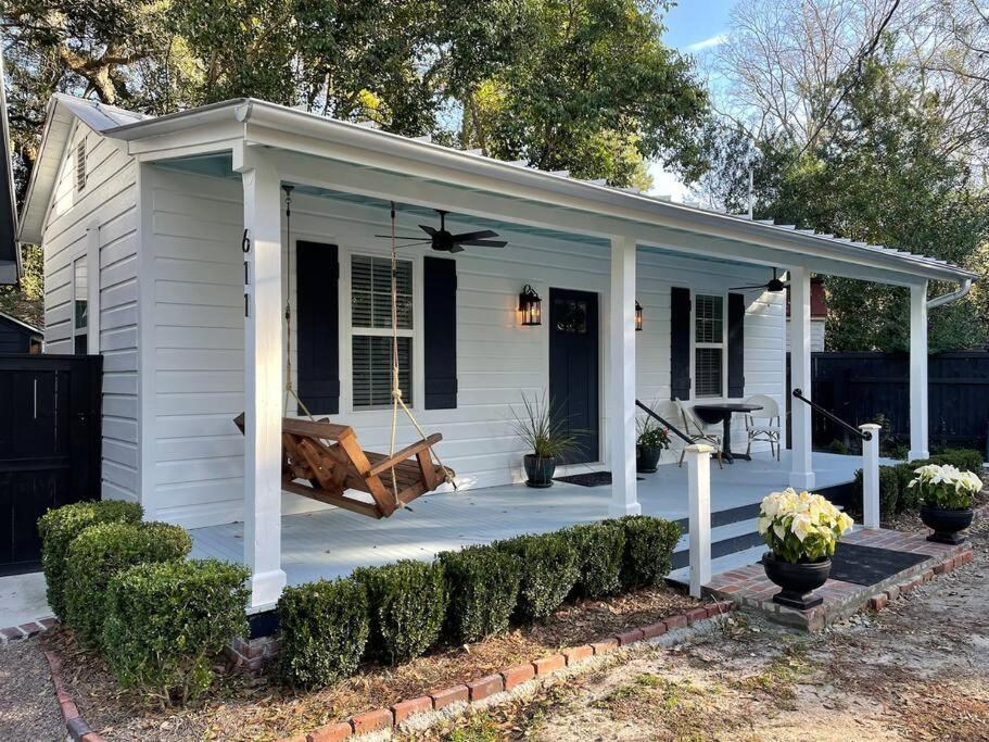 Cottage image