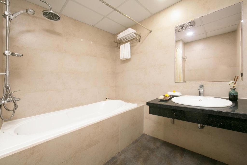 Poonsa Serviced Apartment 7