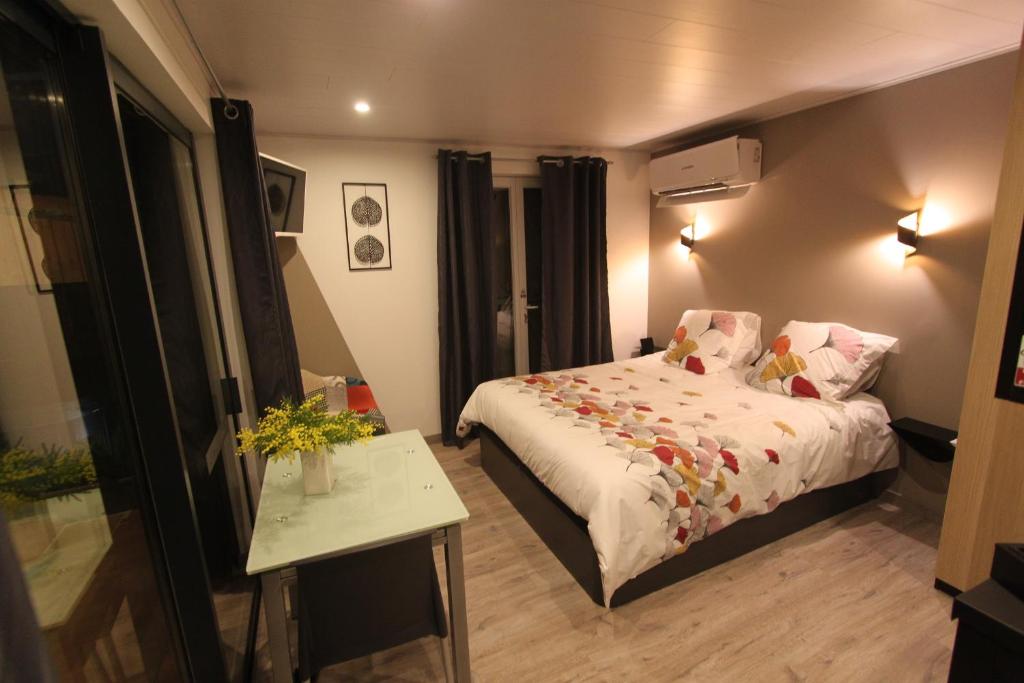 La chambre des Onglous photo 4