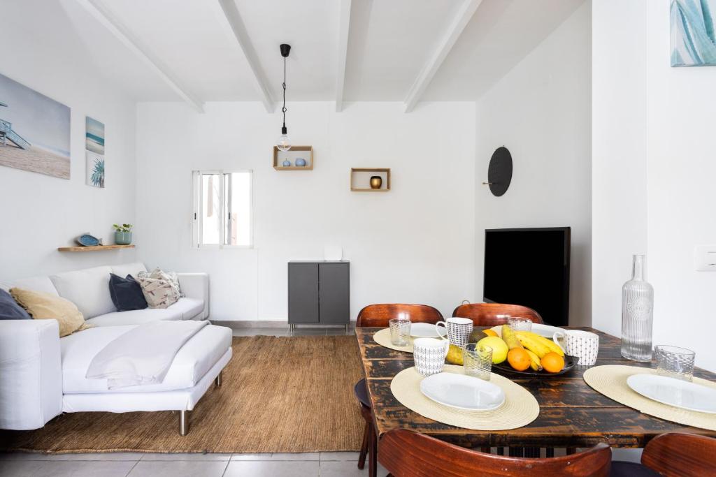 131 LAS ERAS Perfect Stay by Sunkeyrents photo 4