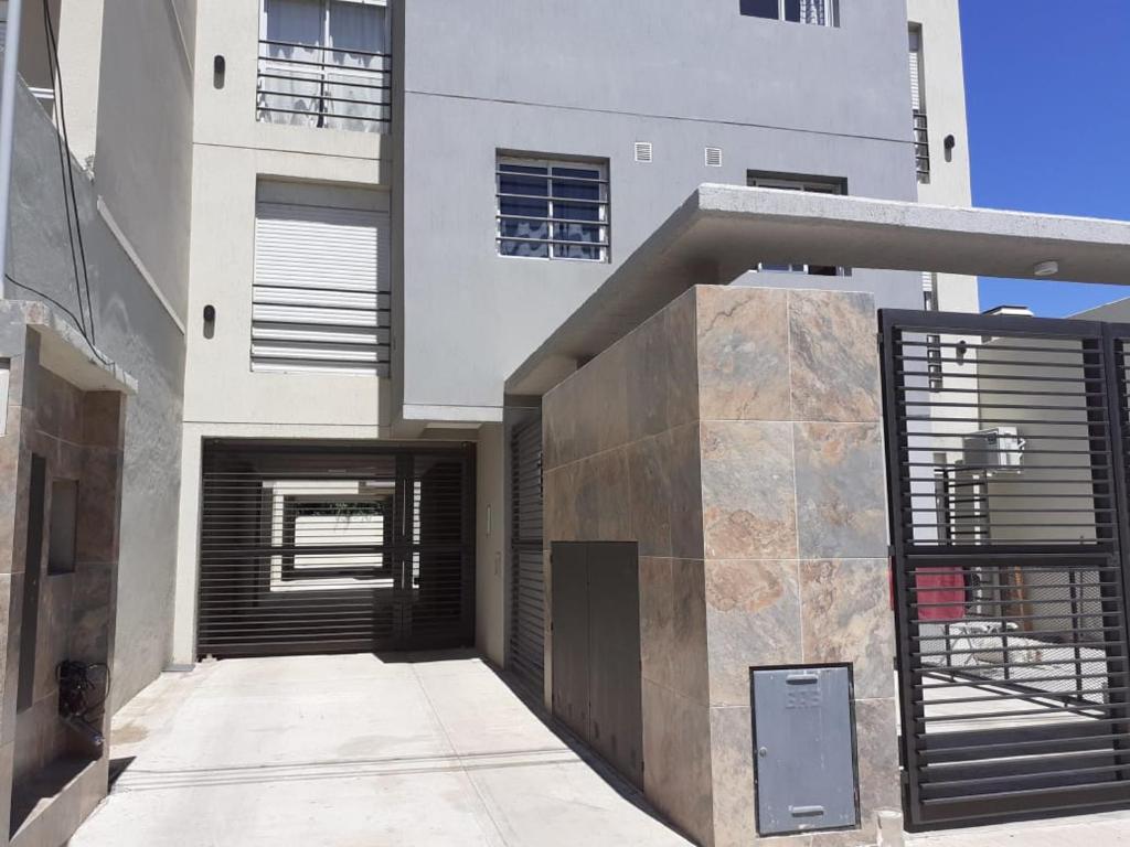 DEPARTAMENTO WITCOMB Con Estacionamiento photo 2