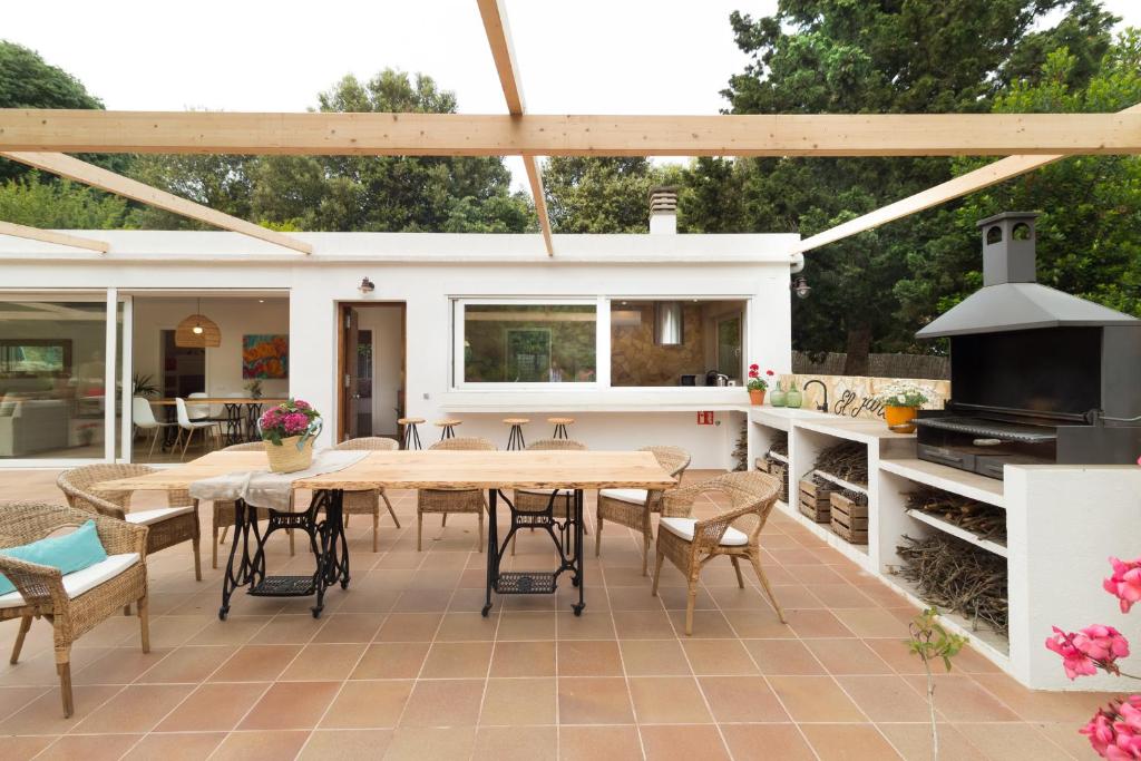 CASA RURAL EL JARDI con Piscina, Jardin y Barbacoa photo 4