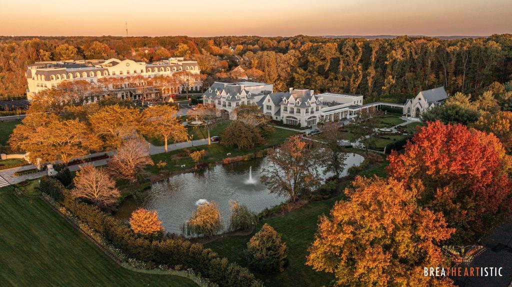 Chateau Grande Hotel image