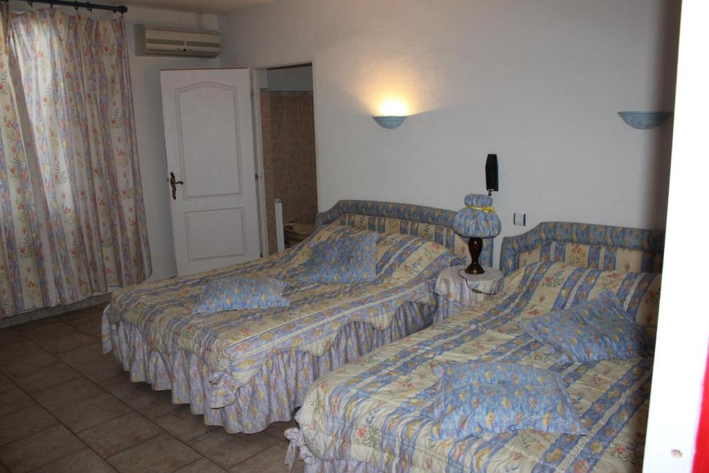 Hotel Restaurant La Camargue photo 1
