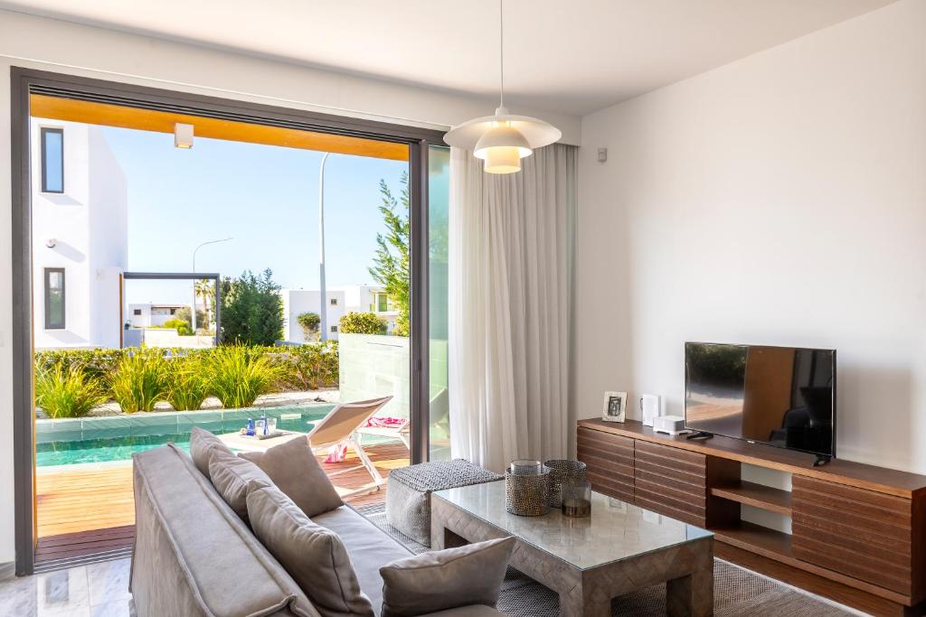 Villa Beach Heaven(Laurus 1), walking distance to the beach photo 2