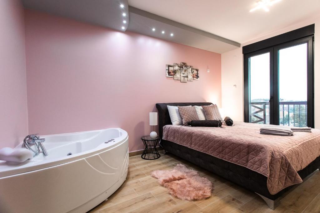 Room Jacuzzi “ATHENA” photo 1