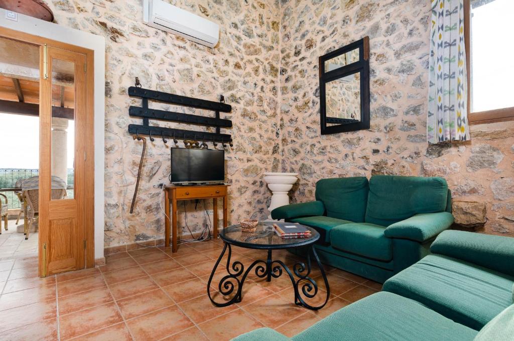 YourHouse Deulosal, apartment in rural house with pool photo 4