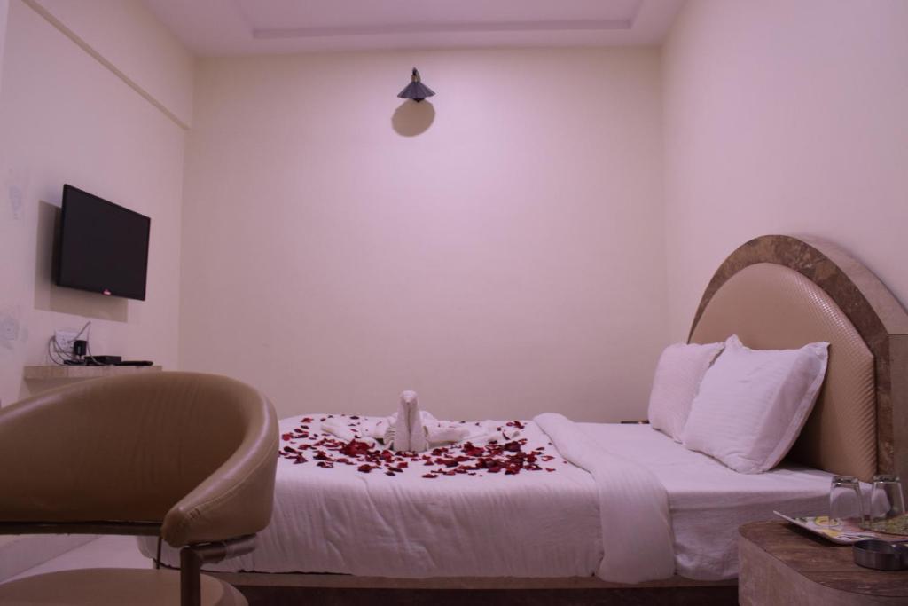 HOTEL THE HILLS photo 1