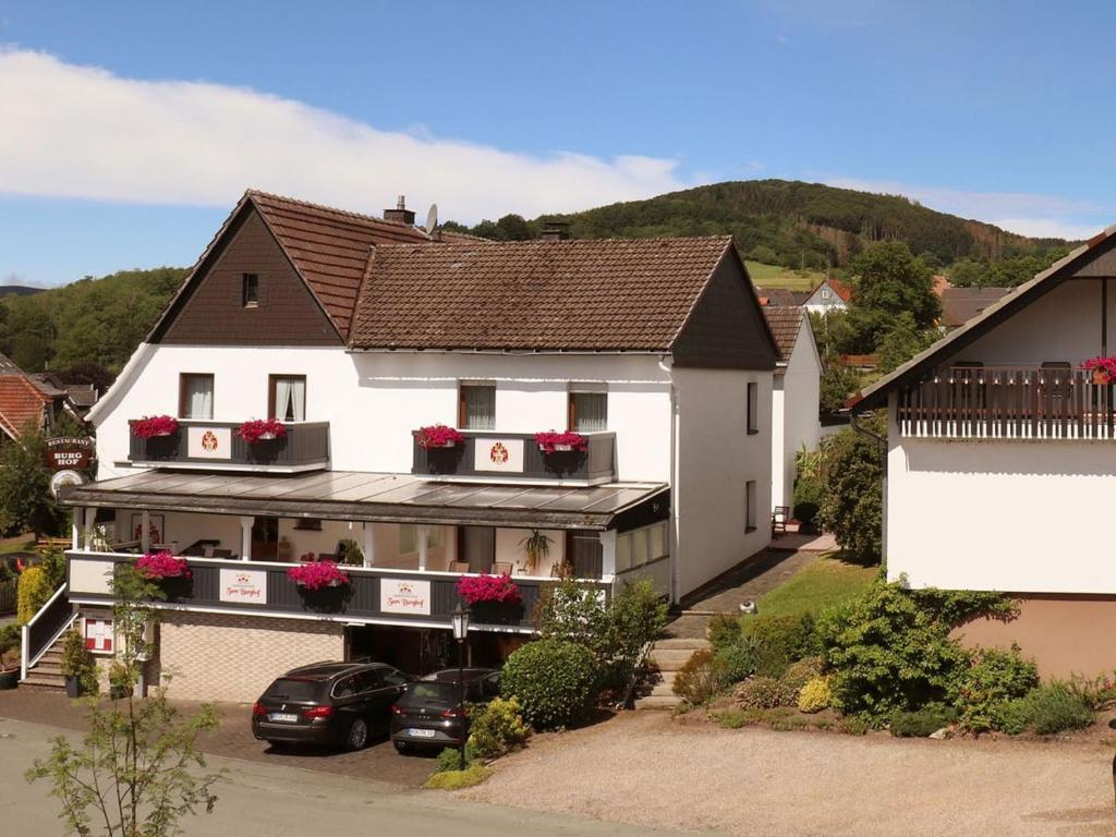 Gasthof "Zum Burghof" photo 2
