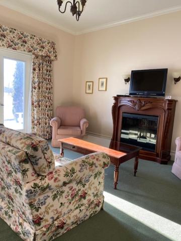 The Waring House photo 2