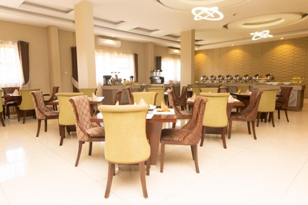 Crossroads Hotel Blantyre photo 3