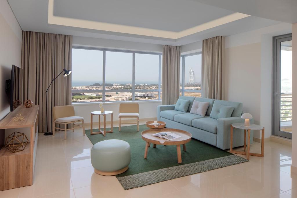 Сьюит (Люкс-студио с кроватью размера «king-size» и балконом), Отель Grand Midwest Tower Hotel & Apartments