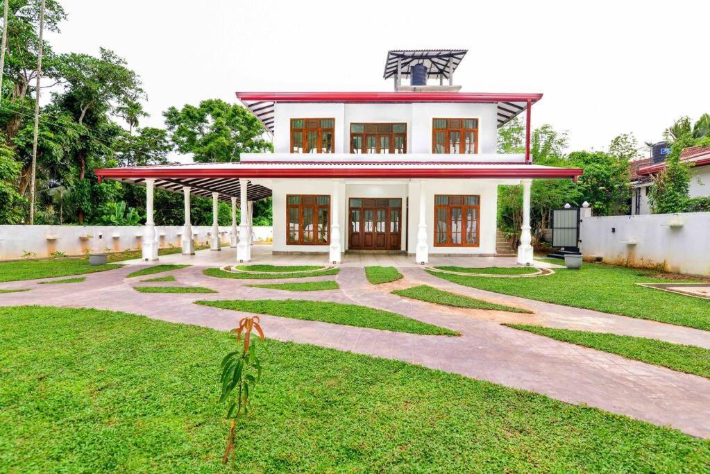 Karu's Place Weligama photo 1