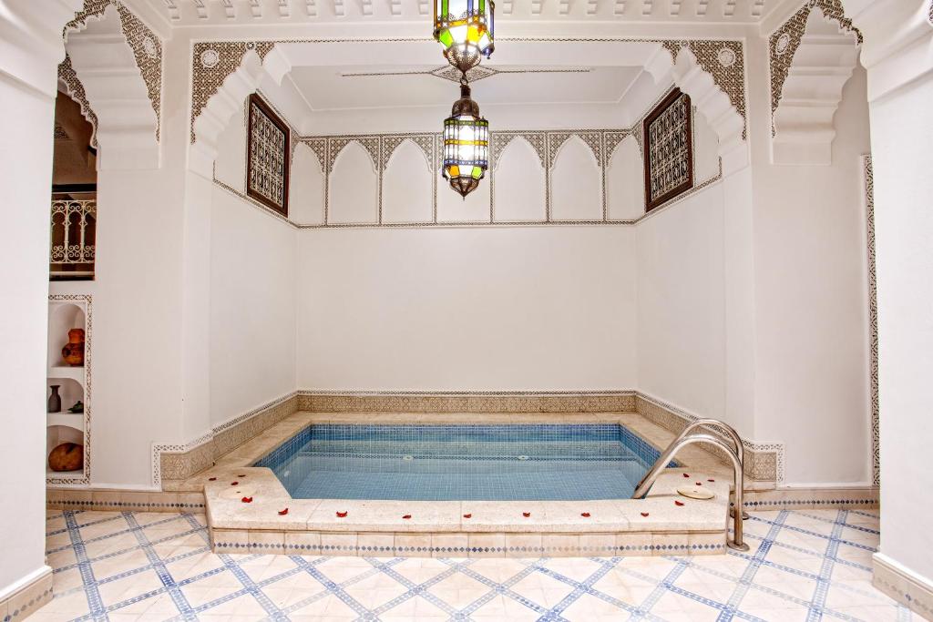 Riad Al Jana - Tap to explore photos