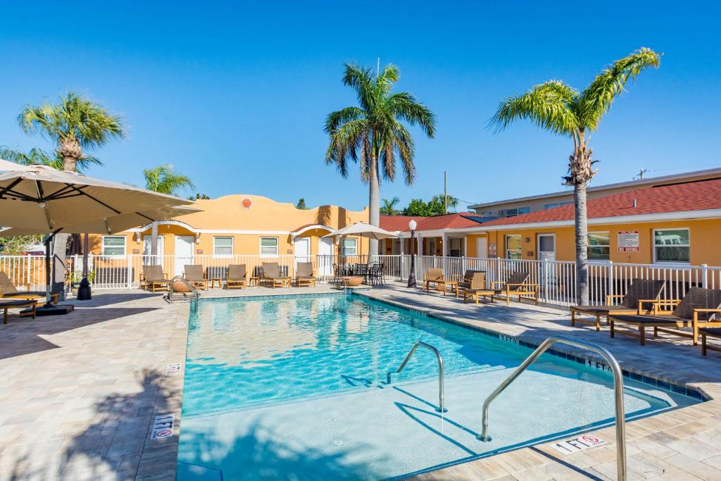 Upham Beach Inn image