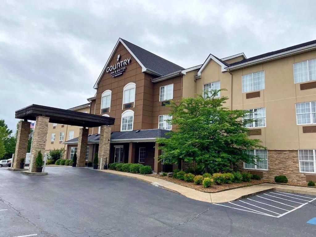 Country Inn & Suites by Radisson, Jackson, TN photo 1