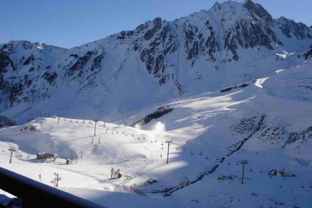 Appt chaleureux 2 - 4 personnes au pied des pistes - draps et linges de toilette non fournis - ménage non inclus
