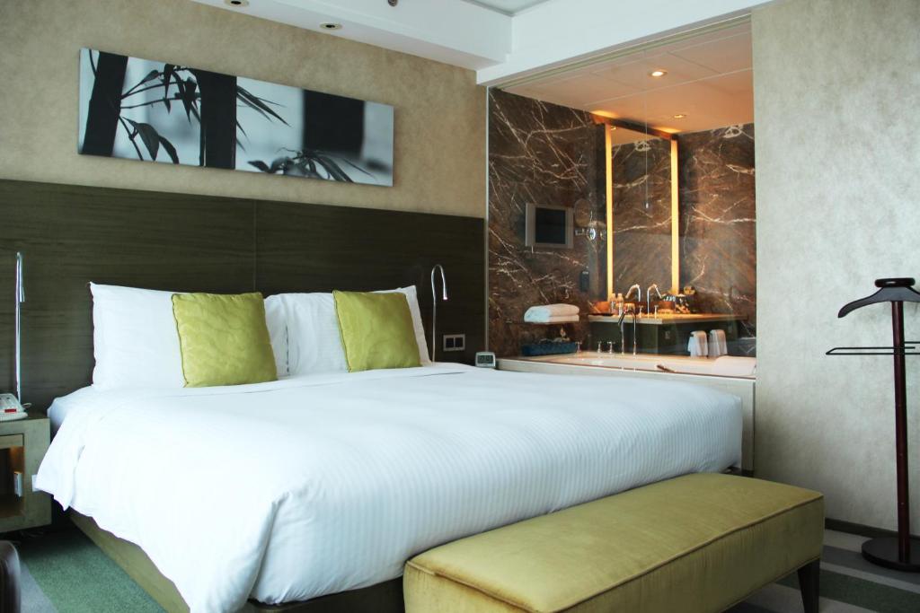 Двухместный (Двухместный номер Делюкс с 1 кроватью), The Eton Hotel Shanghai