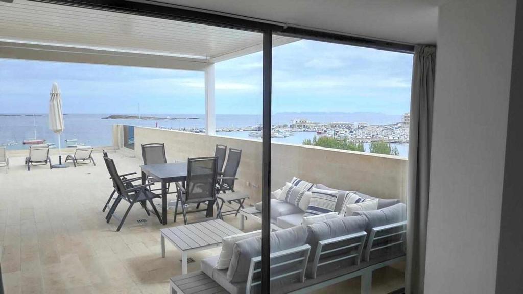 Beachfront Es Turo photo 3