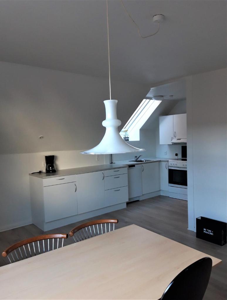 Nabo til domkirken photo 4