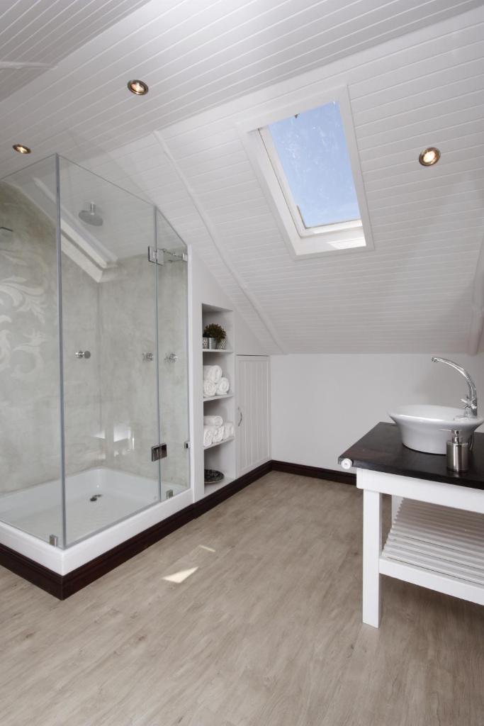 The Potting Shed Guest House photo 4