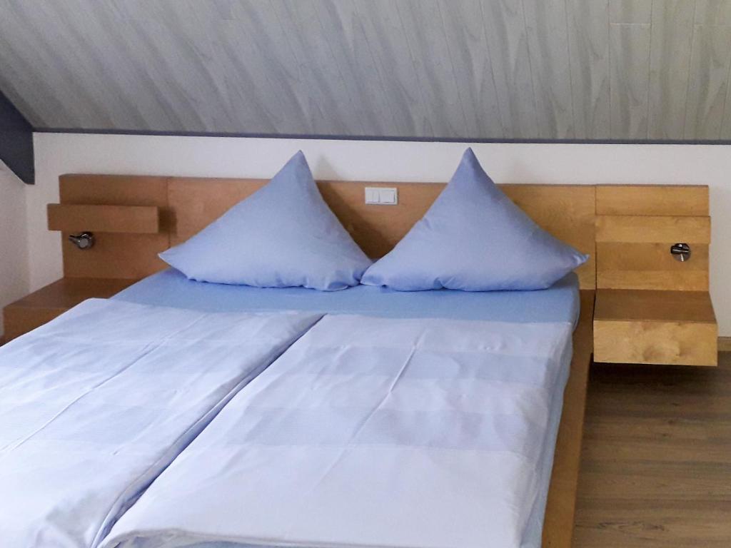 Holiday Home Tossens-4 by Interhome photo 3