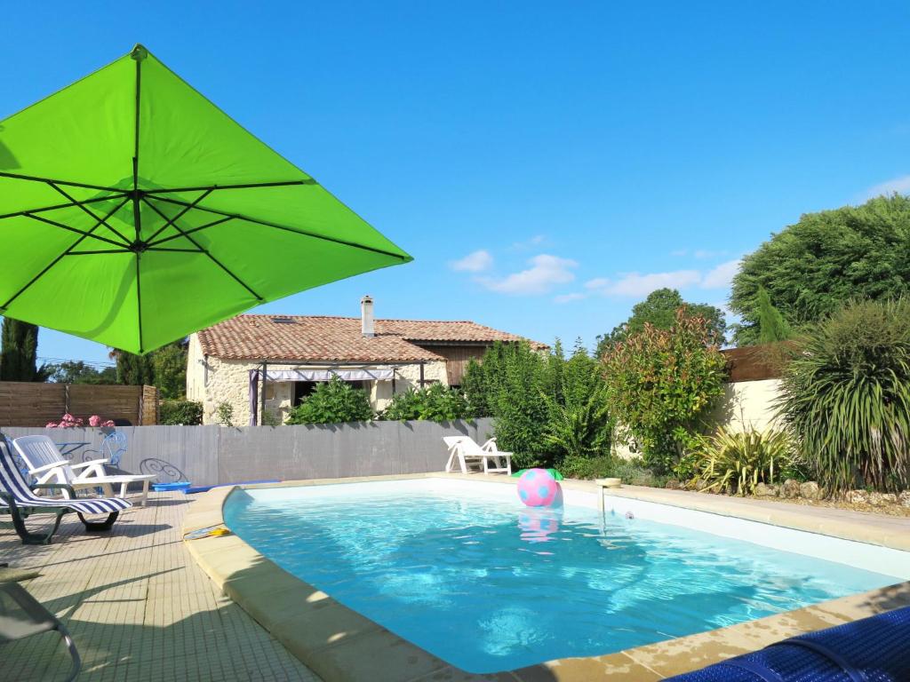 Holiday Home Tuilières - CME100 by Interhome