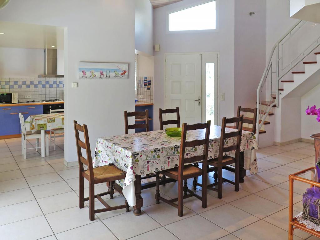 Holiday Home Le Moïsan - MES120 by Interhome photo 2
