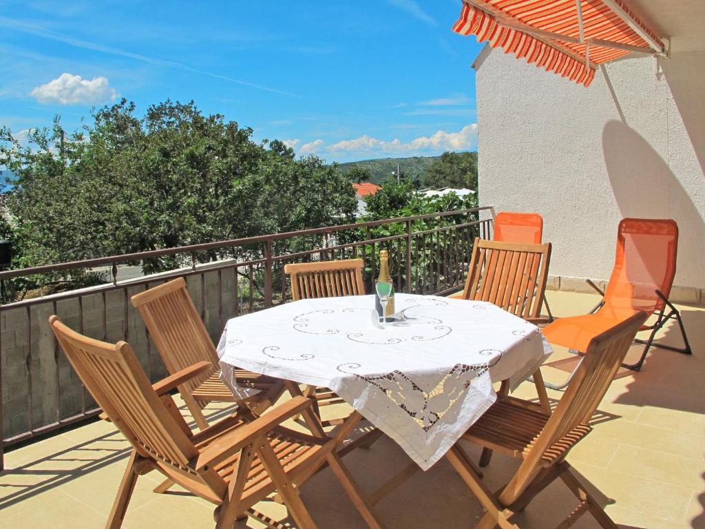 Apartment Luka - NOV103 by Interhome