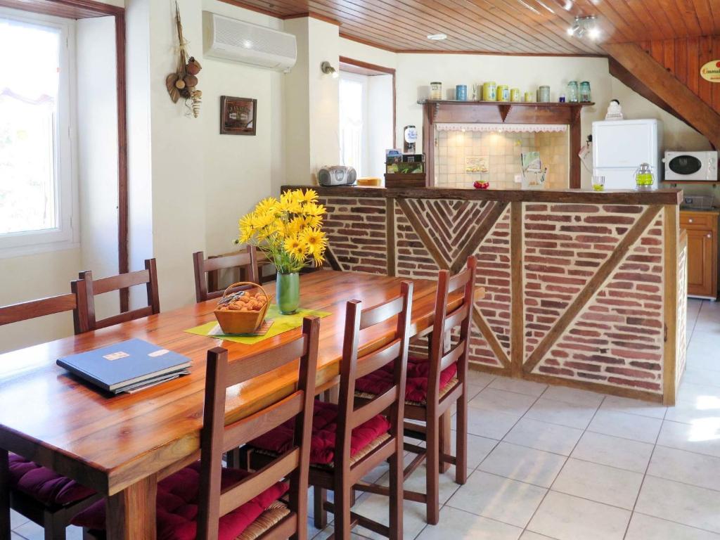 Holiday Home Sarrouil - LBS100 by Interhome photo 2