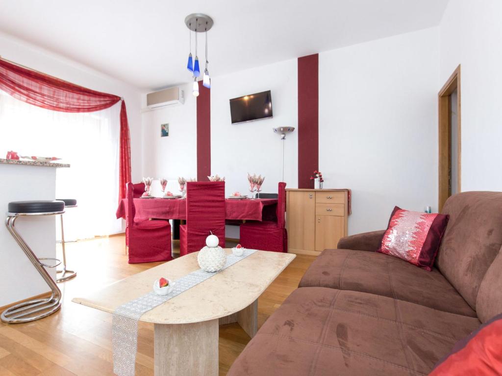 Apartment Lorina-Lean-Marko - CKV118 by Interhome photo 3