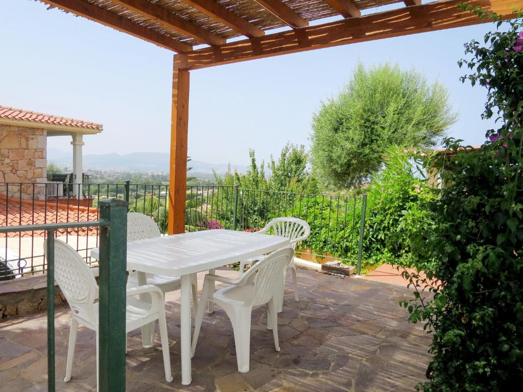 Apartment Borgo Le Logge trilo - BUD112 by Interhome photo 4