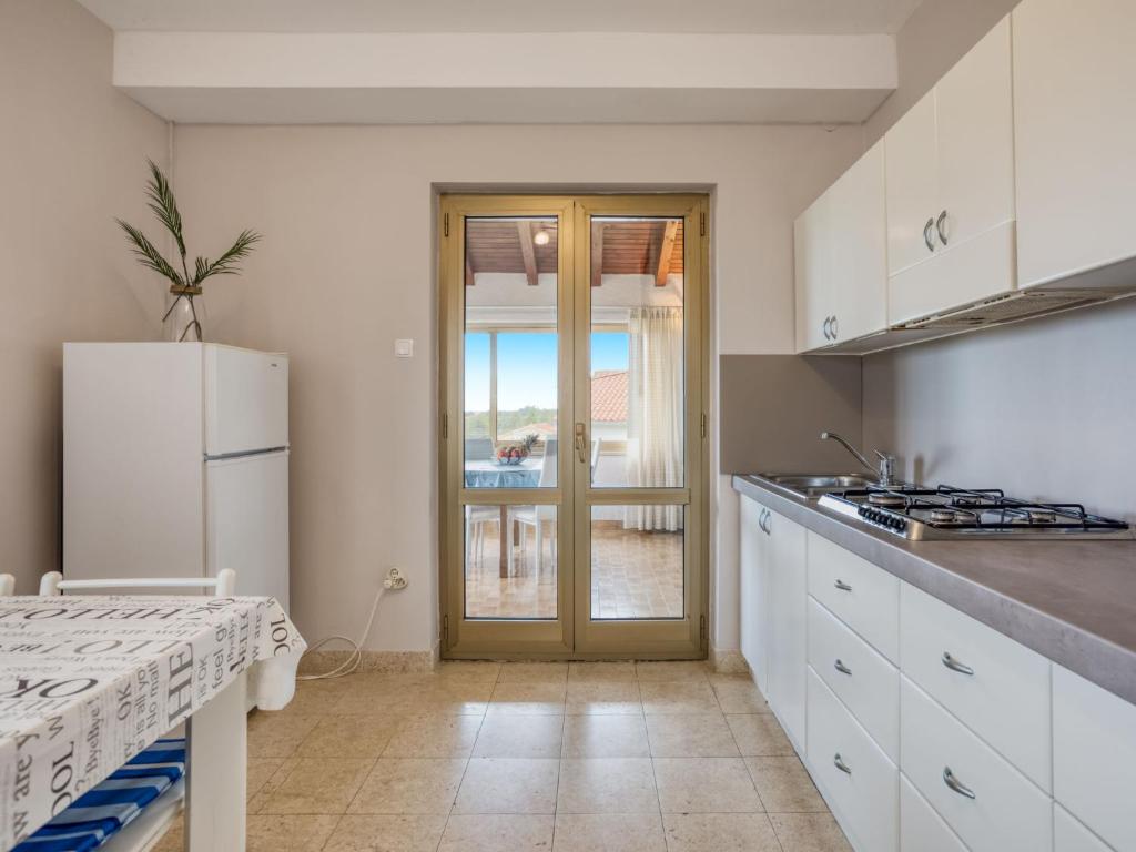 Apartment Daria-2 by Interhome photo 3