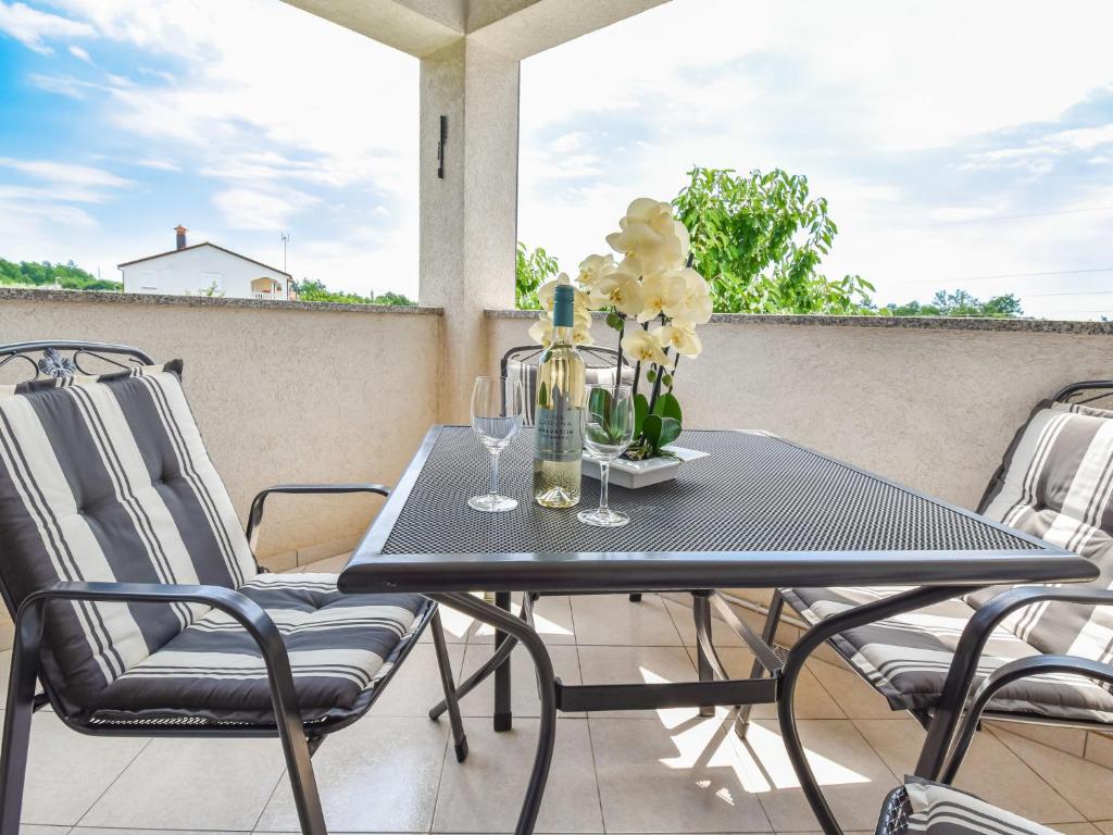 Apartment Heidi-2 by Interhome photo 3