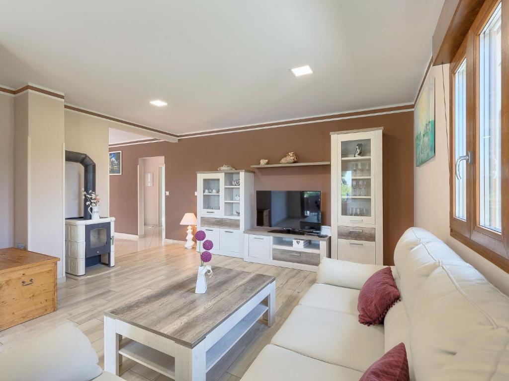 Holiday Home Villa Aniva by Interhome photo 3