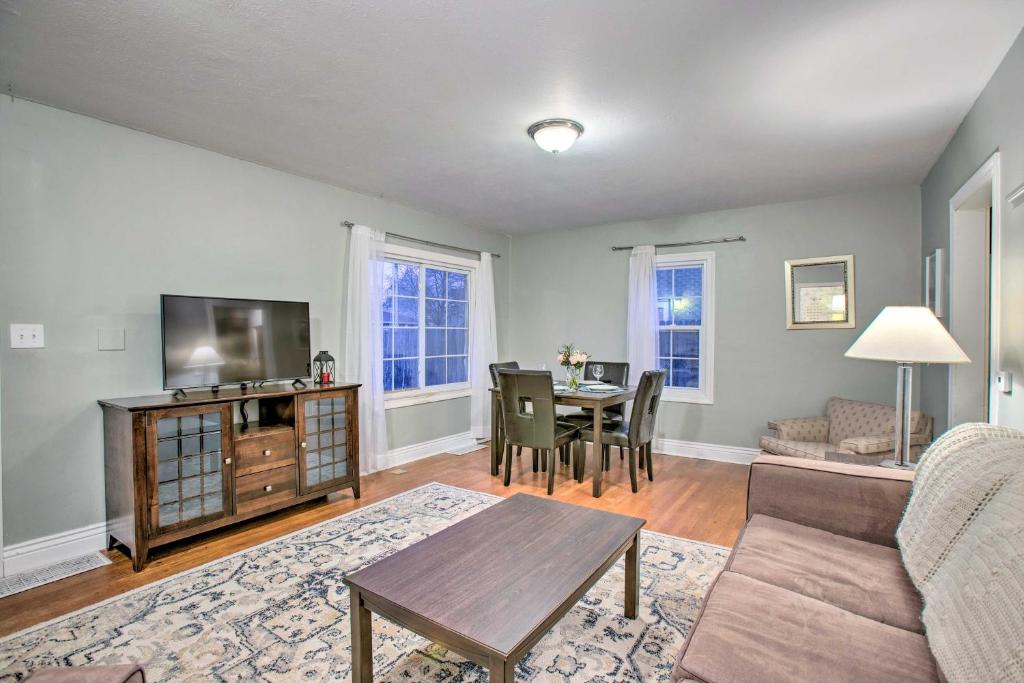 Charming Wheat Ridge Home Family Friendly! photo 4