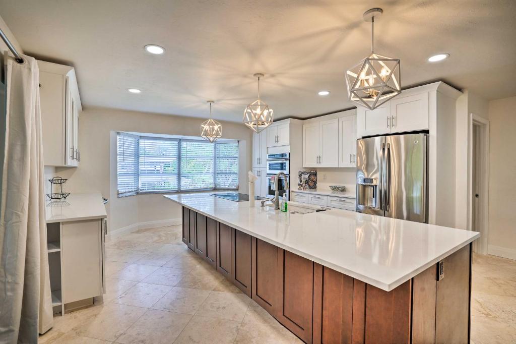 Sunny Naples Home with Pool, Direct Gulf Access photo 2
