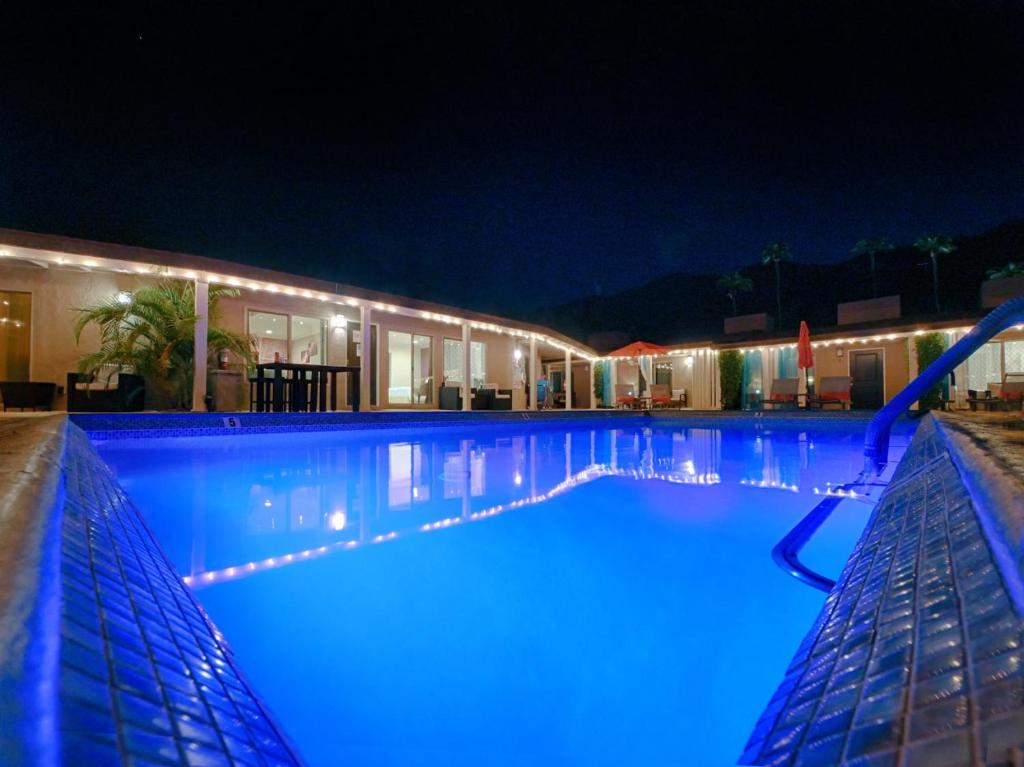 Little Paradise Hotel photo 2
