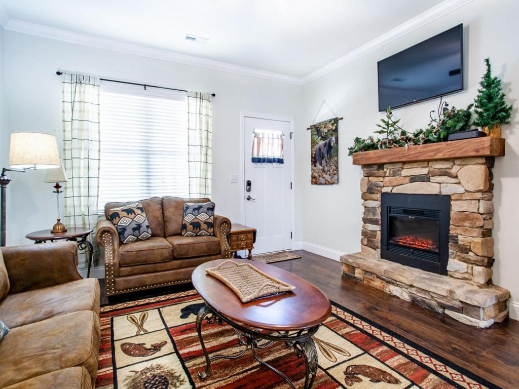 Classy Cades Cove Condo with Community Pool photo 3