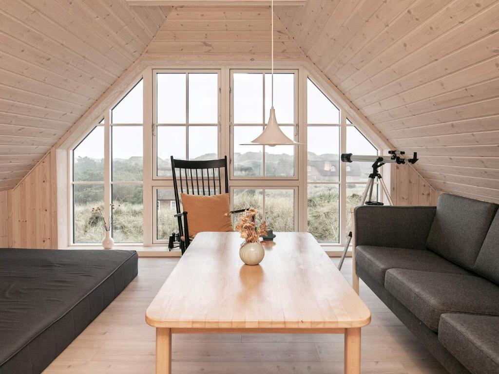 8 person holiday home in Bl vand photo 3