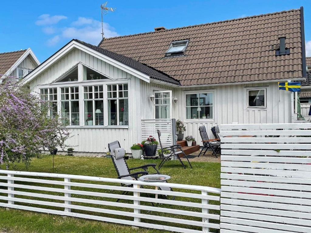 Holiday home KLÖVEDAL V