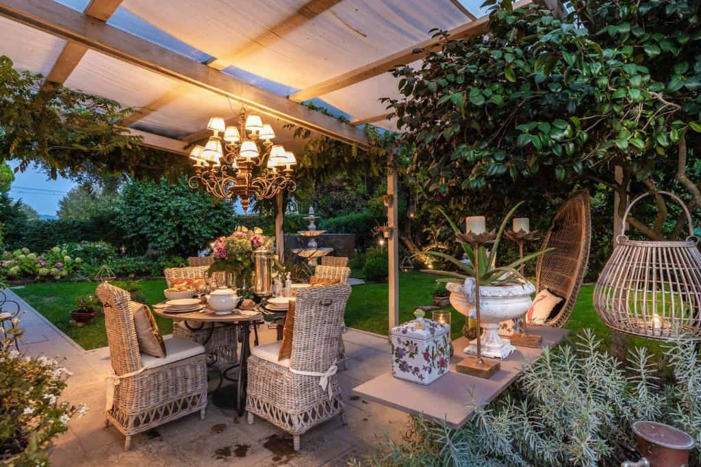 Villa Gianna, the Secret Interior Designer's Private Retreat with Pool photo 2