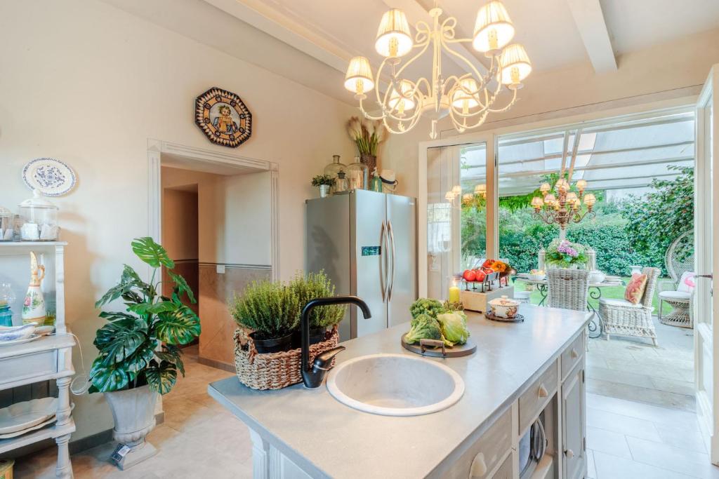 Villa Gianna, the Secret Interior Designer's Private Retreat with Pool photo 3