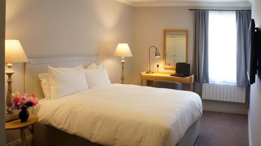 Abergavenny Hotel photo 1