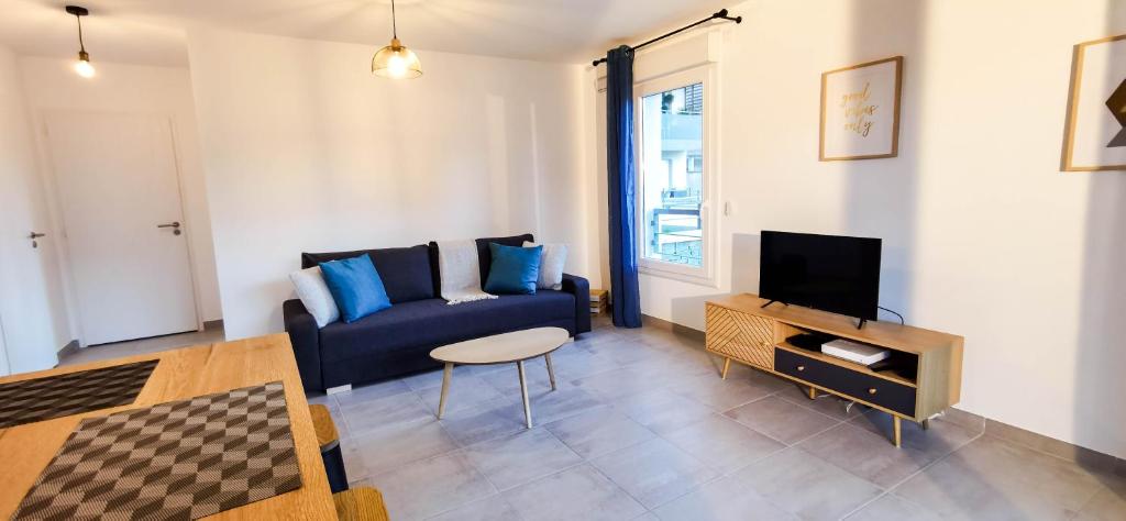 A 2 PAS DU LAC - WIFI - Garage - Netflix - Disney+ - Lac photo 4