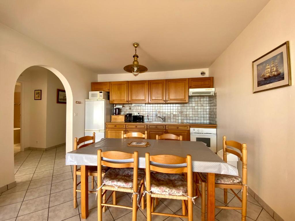 REF 025 Appartement pour six personnes très belle vue mer plage du Fogeo photo 3