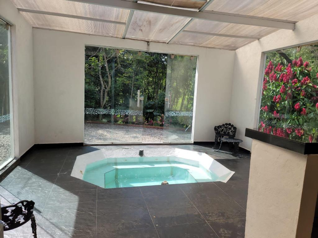 Casa Quinta independiente con, Billar, Tejo, Jacuzzi, kiosco, piscina photo 4
