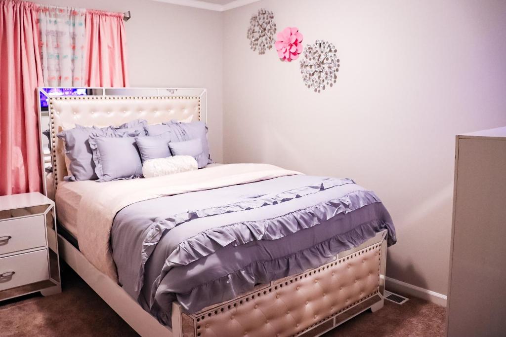 Luxury 3b,2bts Loft Apt of a House Near shops photo 4