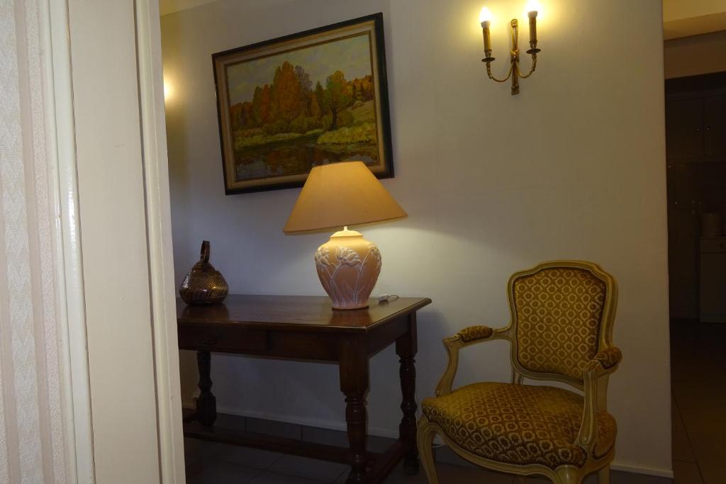 Chambres d'Hôtes à la Fontanille photo 4